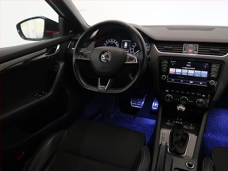 Škoda Octavia (2015) RS 2.0 TDI, Automat, Kůže - fotka 7 z 13