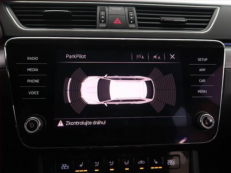 Škoda Superb (2018) Ambition 2.0 TDI, Automat - fotka 20 z 21