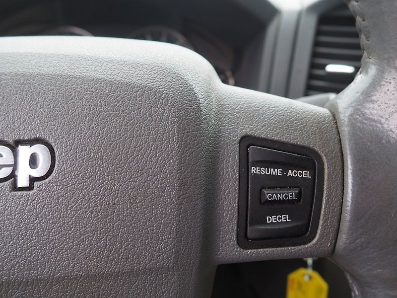 Jeep Grand Cherokee (2005) 4.7 Laredo, LPG - fotka 23 z 32