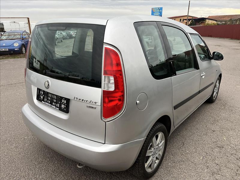 Škoda Roomster 1,4 TDi KLIMA ROZVODY 2x KOLA - fotka 6 z 28