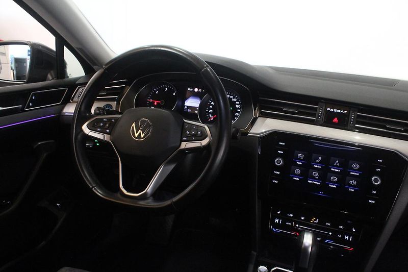 Volkswagen Passat (2020) 2.0TDI DSG Facelift Matrix  - fotka 27 z 34