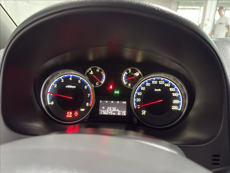 Suzuki SX4 1,6   VVT SPORT-LINE KEYLESS - fotka 11 z 35