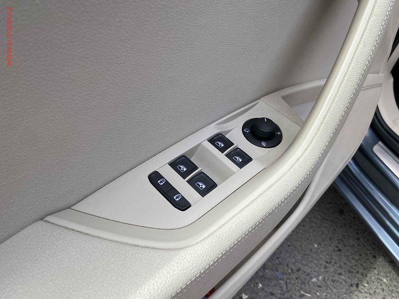 Škoda Superb (2021) 2.0 TSi, ČR, Style, DSG - fotka 14 z 19