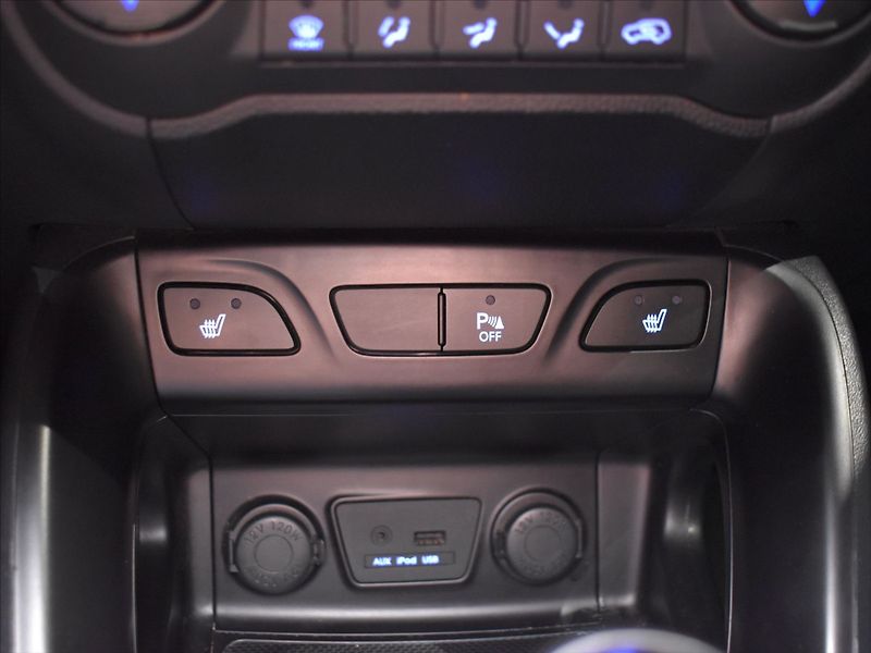 Hyundai ix35 1,7 CRDI Výhřevy - fotka 16 z 20