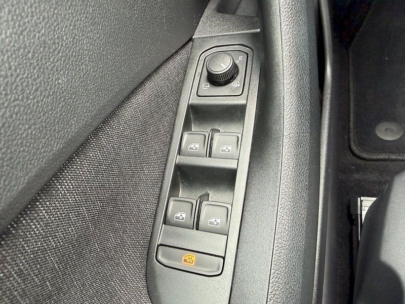 Škoda Kamiq (2025) 1.0 TSI 85kW DSG Top Selection - fotka 10 z 35