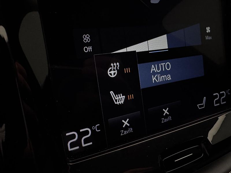Volvo XC60 D4 AWD MOMENTUM PRO  - fotka 39 z 42