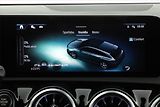 Mercedes-Benz CLA (2025) 200, AMG Line, Matrix, Kamera - náhled 17