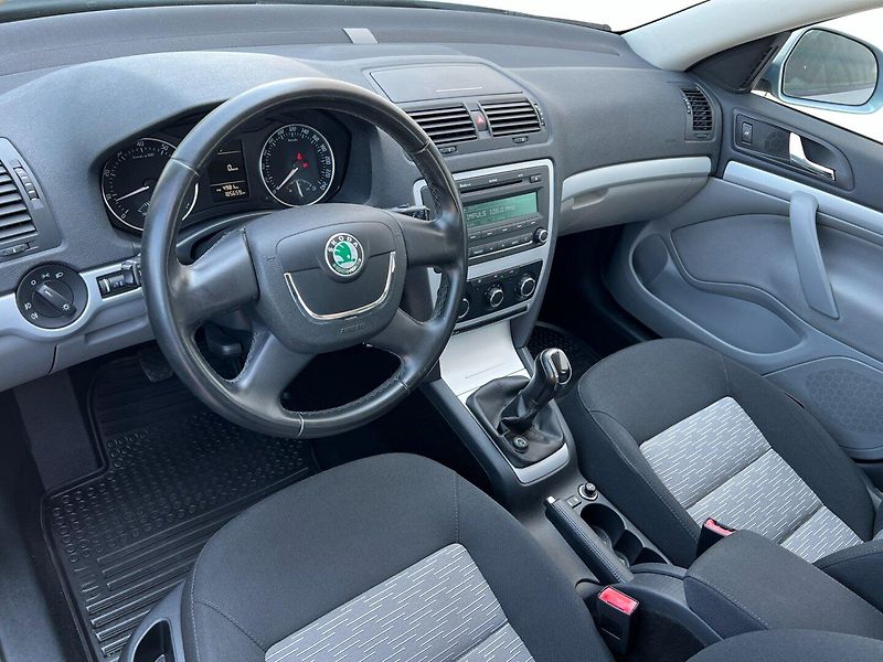 Škoda Octavia (2011) 1.2TSi 77kW! ČR! 2 sady kol! - fotka 14 z 30