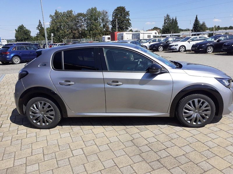 Peugeot 208 (2023) ELEKTRO 100Kw NAVIGACE - fotka 3 z 39