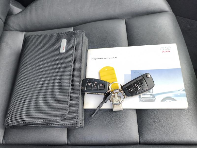 Audi A6 (2008) 3,2 FSI Avant Quattro 188Kw - fotka 30 z 30