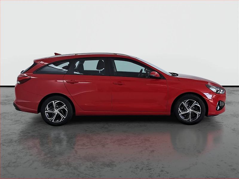 Hyundai i30 (2021) 1.0 T-GDI, ČR,1.maj - fotka 6 z 16