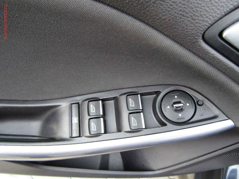 Ford Focus (2014) 1.6, ČR, STK4/28 - fotka 11 z 20
