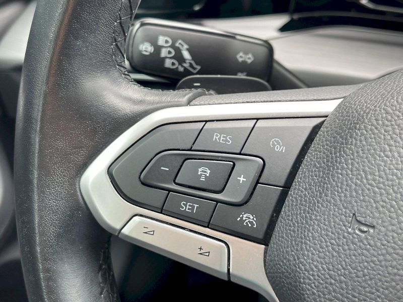 Volkswagen Golf (2022) 1,5 eTSI 110 kW DSG Style Plus - fotka 8 z 30