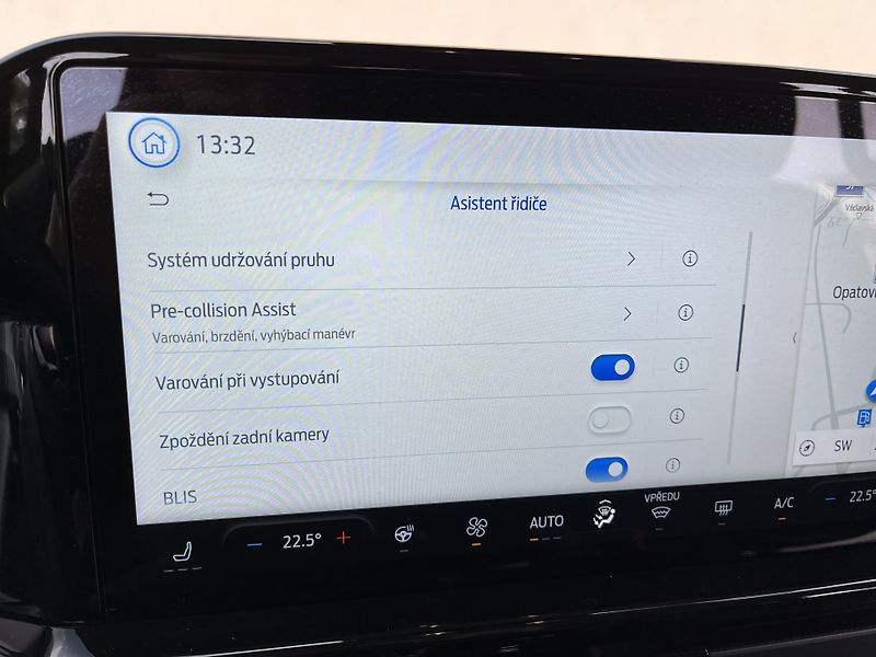 Ford Tourneo Custom (2024) L2*TITANIUM*2xŠOUPKY*8m*KAMERA - fotka 27 z 37