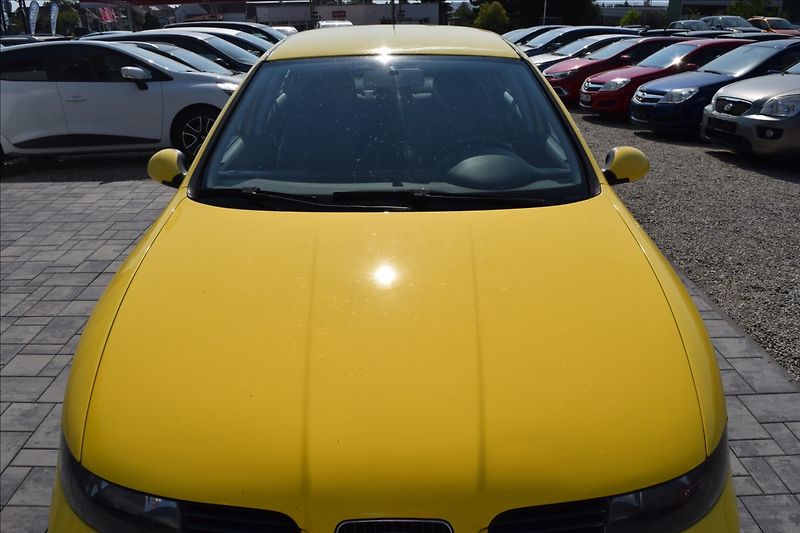 Seat Leon 1,9 TDI 66KW NOVÁ STK - fotka 3 z 45
