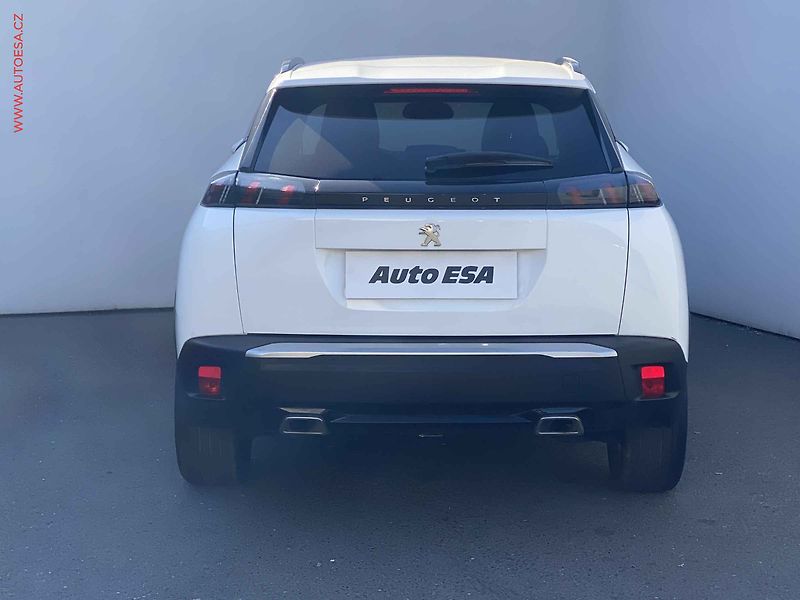 Peugeot 2008 (2021) 1.2PT, Allure, AT - fotka 5 z 17