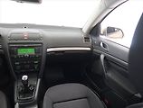 Škoda Octavia (2005) 2.0 TDI, Tempomat - náhled 8