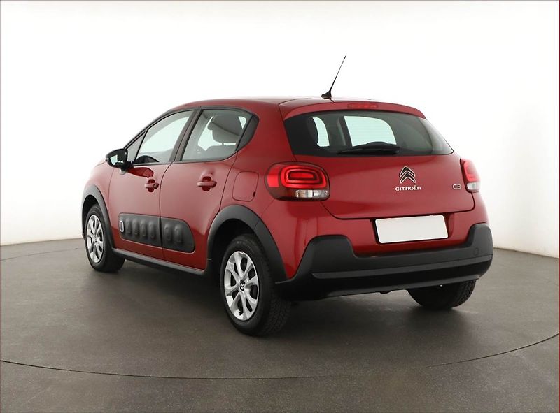 Citroën C3 (2019) 1.2 PureTech, ČR,1.maj - fotka 4 z 14