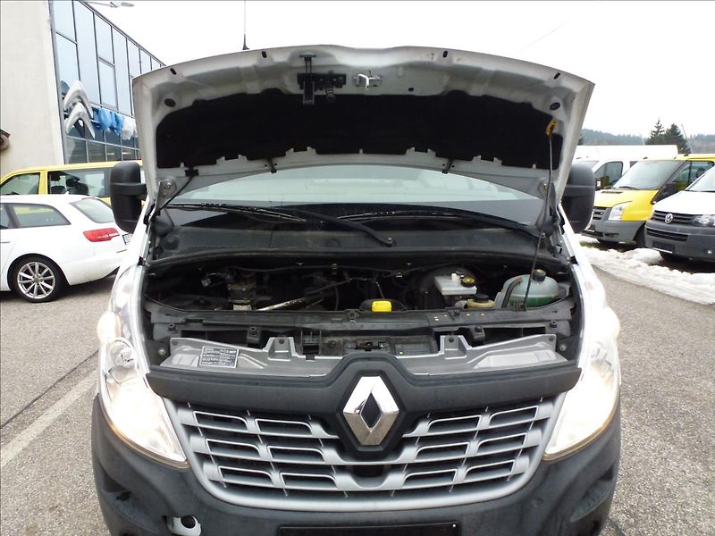 Renault Master 2,3 DCI L2H2 6 rychlostní - fotka 35 z 50