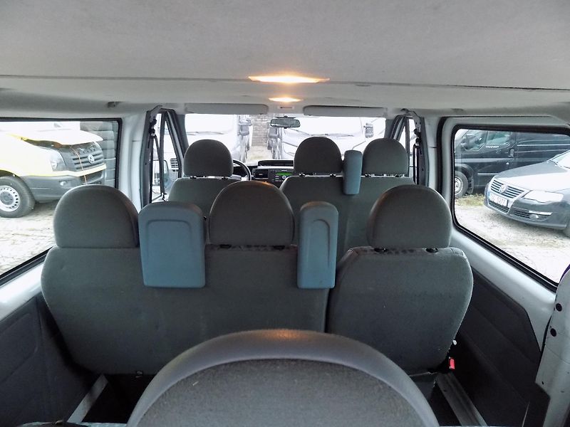 Ford Transit 2,2 TDCI SWB TREND AC 9 MÍST - fotka 24 z 43