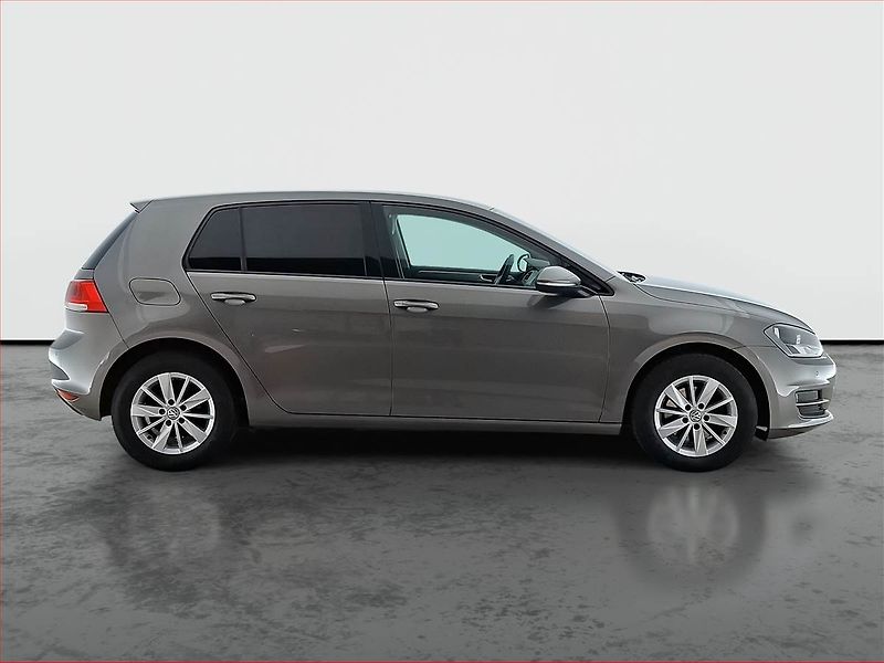 Volkswagen Golf (2015) Comfortline 1.6 TDI, ČR,1.maj - fotka 6 z 15