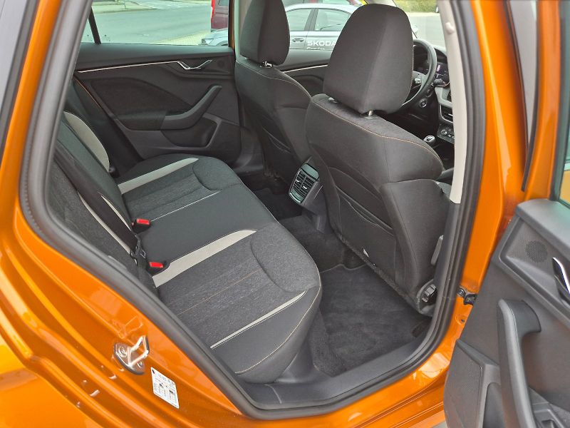 Škoda Kamiq (2025) Top Selection 1.0TSi 85kW 6°ma - fotka 17 z 27