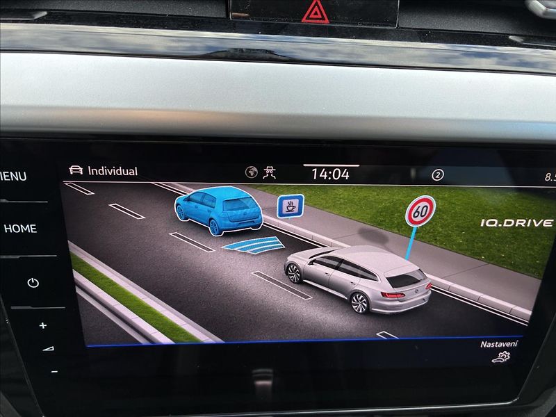 Volkswagen Arteon 2,0 TSI 140 KW REZERVACE - fotka 30 z 38