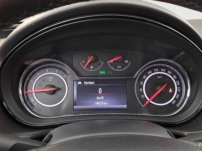 Opel Insignia (2013) 2.0 CDTI, Tempomat - fotka 11 z 20