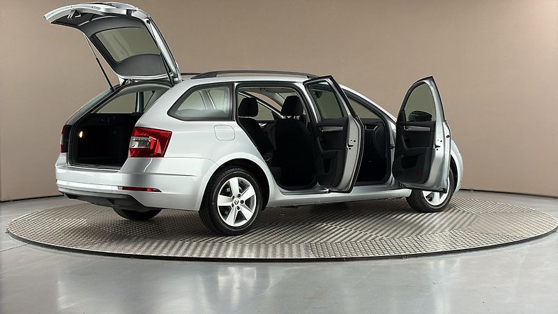 Škoda Octavia 1.5 TSI G-Tec DSG Ambition Com - fotka 6 z 23