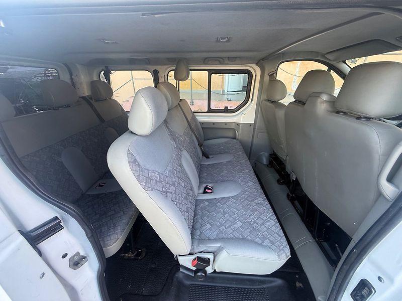 Opel Vivaro (2002) 1.9 DI - fotka 8 z 11