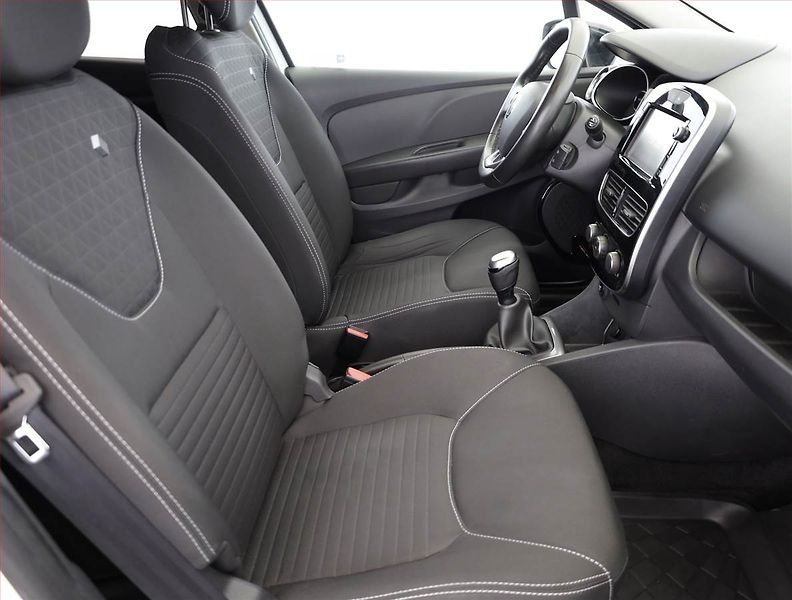 Renault Clio (2018) Limited 0.9 TCe, Serv.kniha - fotka 7 z 16