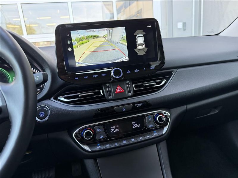 Hyundai i30 1,5 T-GDI DCT  FB Style Safety - fotka 16 z 19