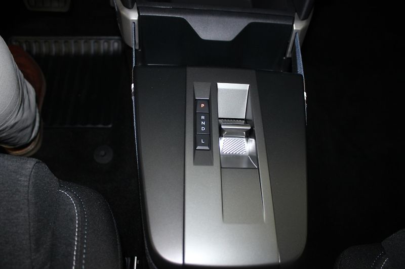 Opel Frontera (2026) Edition Hybrid 1.2 TURBO 81kW - fotka 13 z 16
