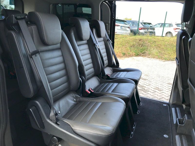 Ford Tourneo Custom (2018) - fotka 13 z 26