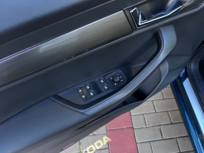 Škoda Karoq 1.0 TSI-Ambition P.KAMERA - fotka 59 z 98