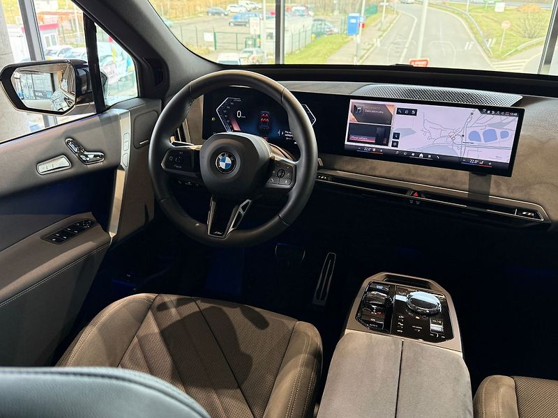 BMW Ostatní xDrive60, Masáž, Ventilace - fotka 40 z 41