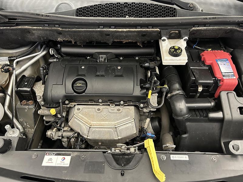 Citroën Berlingo 1.6 VTi Multispace Feel Editio - fotka 23 z 23