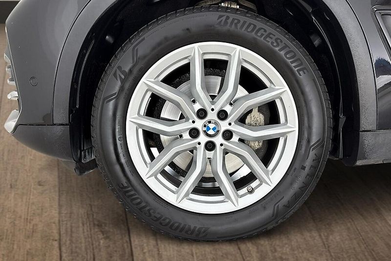 BMW X5 xDrive30d - fotka 27 z 27