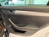 Škoda Superb Combi 1.6 TDI STYLE 88 kW M6F - náhled 28