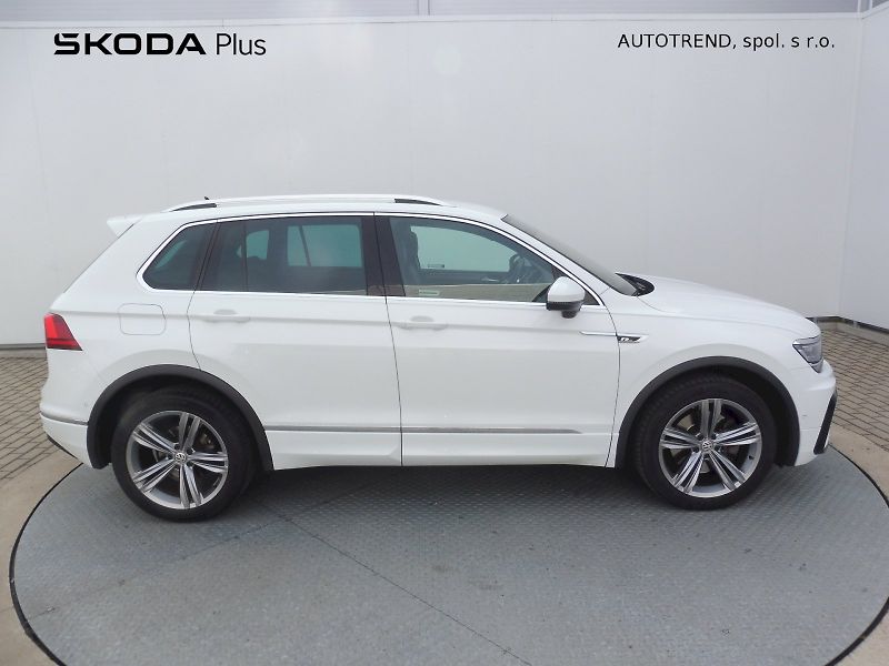 Volkswagen Tiguan (2018) Highline 2,0 TDI 140kW DSG 4MO - fotka 27 z 28