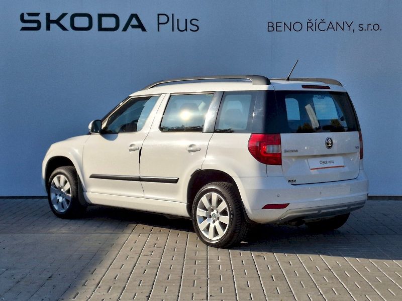Škoda Yeti (2014) Active Plus DSG 1,2TSi 77kW - fotka 15 z 29