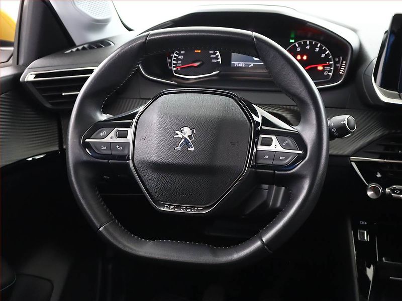Peugeot 208 (2021) 1.2 PureTech, ČR,1.maj - fotka 13 z 19