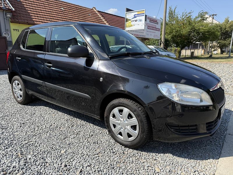 Škoda Fabia 1.4i 63 KW 1 MAJITEL - fotka 7 z 13