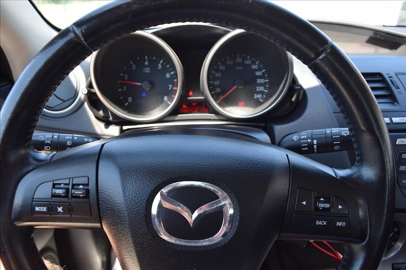 Mazda 3 1,6 I 77KW KLIMA NOVÁ STK - fotka 38 z 47
