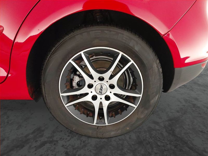 Volkswagen Golf Plus (2008) 1.4 TSI, Serv.kniha - fotka 15 z 17