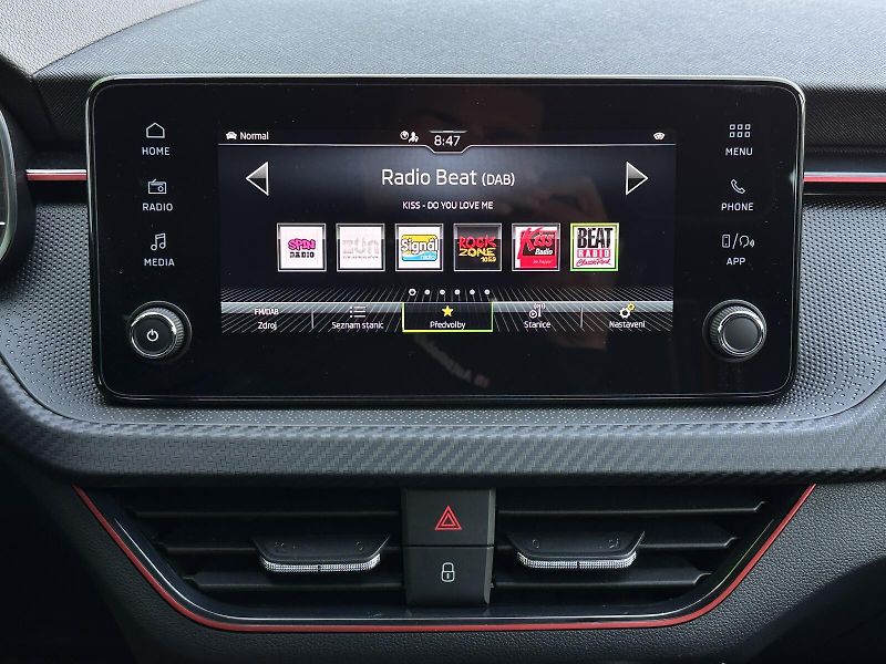 Škoda Scala 1.0TSi DSG 116PS Monte Carlo M - fotka 27 z 43
