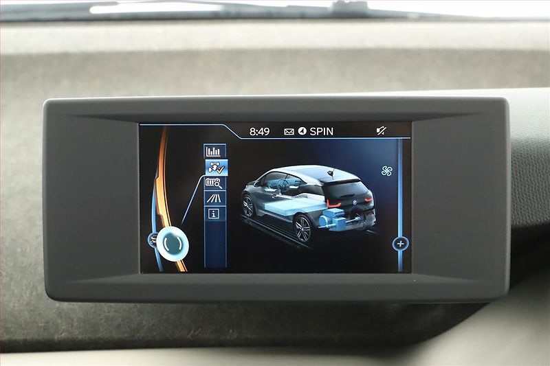 BMW i3 (2014) 60Ah BEV, SoH 74%, Automat - fotka 16 z 22