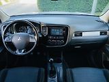 Mitsubishi Outlander 2.0i 1.MAJITEL SERVISKA TAŽNÉ - náhled 23