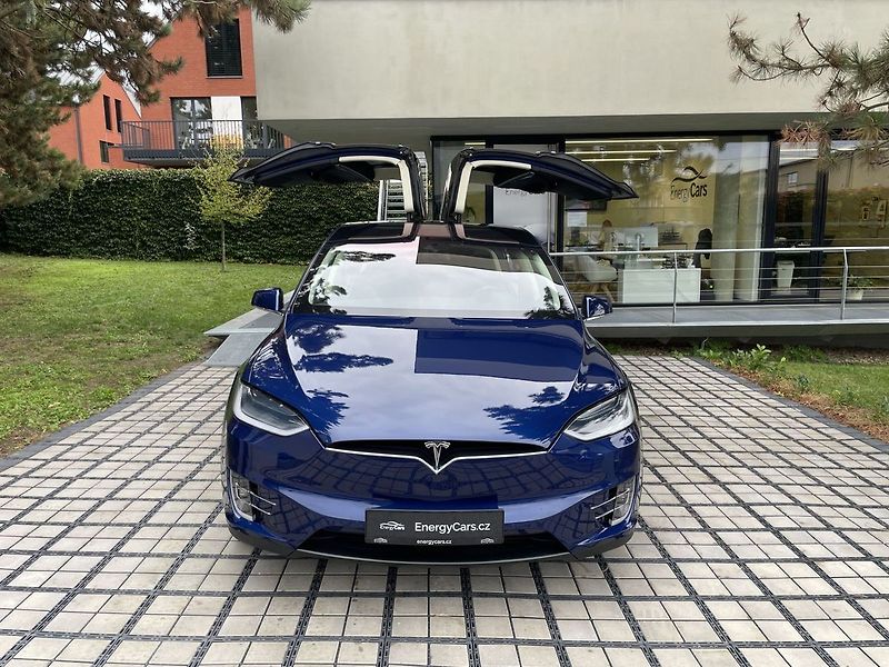 Tesla Model X 90D AWD, 7míst, tažné zařízení - fotka 3 z 43