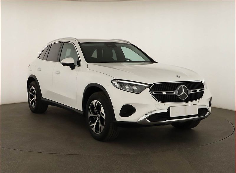 Mercedes-Benz GLC (2024) 300 e 4MATIC - fotka 1 z 22
